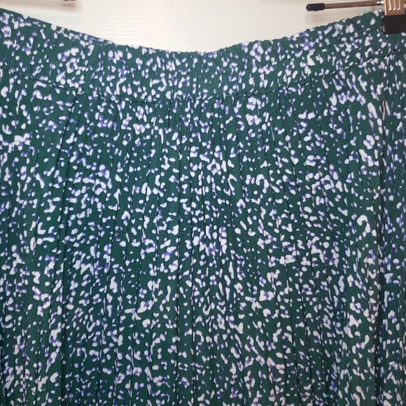 Skies Are Blue Saige Pleated Midi Skirt Green Dot Pull On Elastic Waist XL - Picture 8 of 13